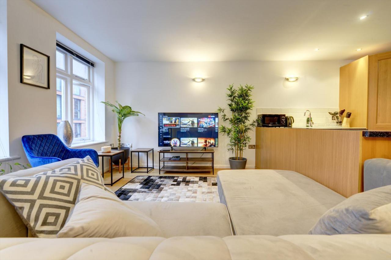 City Centre, 2 Bedroom, Secured Parking, 3 King Bed, Wifi Sleep 6 Guest Comfortable On Three King Size Beds, Jewellery Quarter , Birmingham City Centre , Allocated Secured Parking מראה חיצוני תמונה