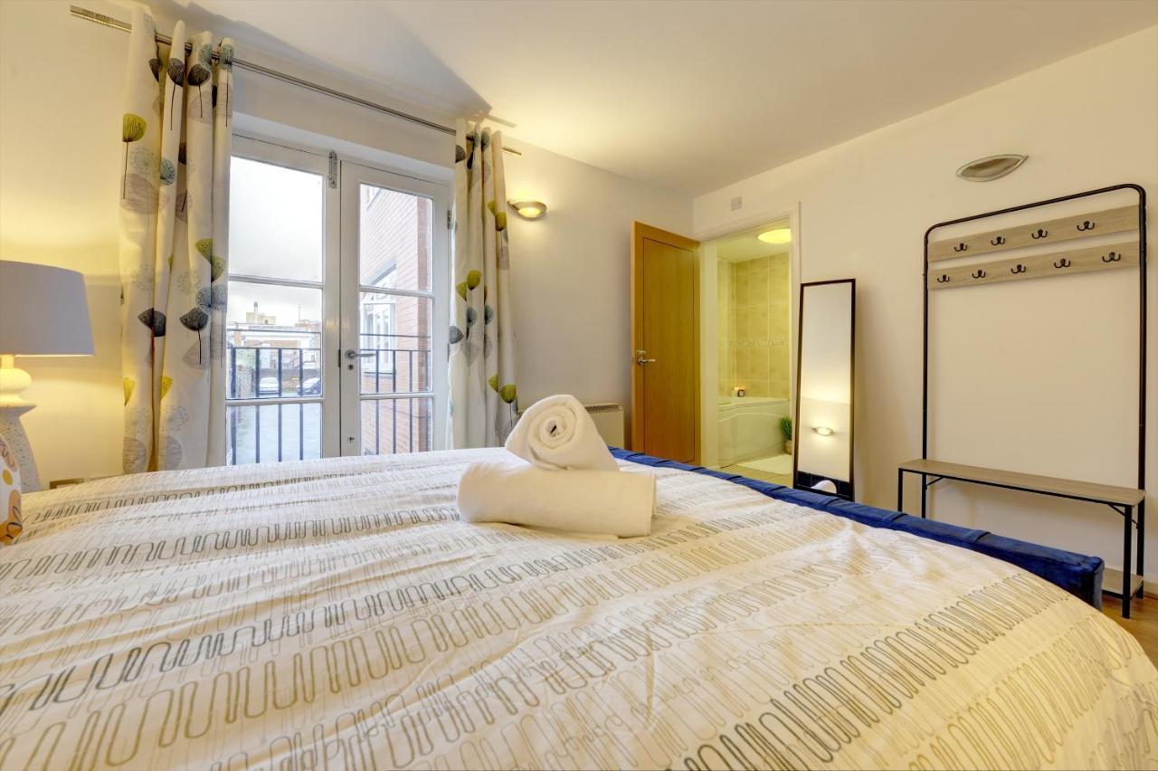 City Centre, 2 Bedroom, Secured Parking, 3 King Bed, Wifi Sleep 6 Guest Comfortable On Three King Size Beds, Jewellery Quarter , Birmingham City Centre , Allocated Secured Parking מראה חיצוני תמונה