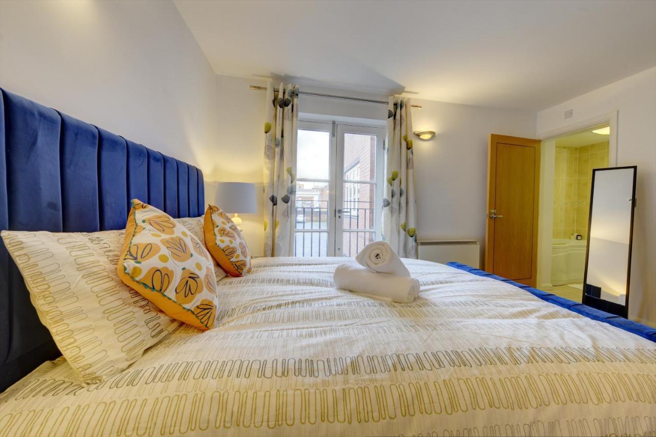 City Centre, 2 Bedroom, Secured Parking, 3 King Bed, Wifi Sleep 6 Guest Comfortable On Three King Size Beds, Jewellery Quarter , Birmingham City Centre , Allocated Secured Parking מראה חיצוני תמונה