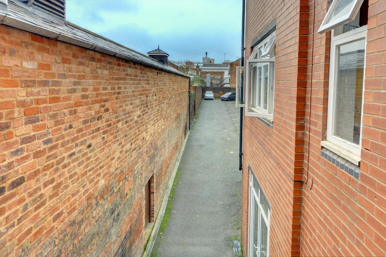 City Centre, 2 Bedroom, Secured Parking, 3 King Bed, Wifi Sleep 6 Guest Comfortable On Three King Size Beds, Jewellery Quarter , Birmingham City Centre , Allocated Secured Parking מראה חיצוני תמונה