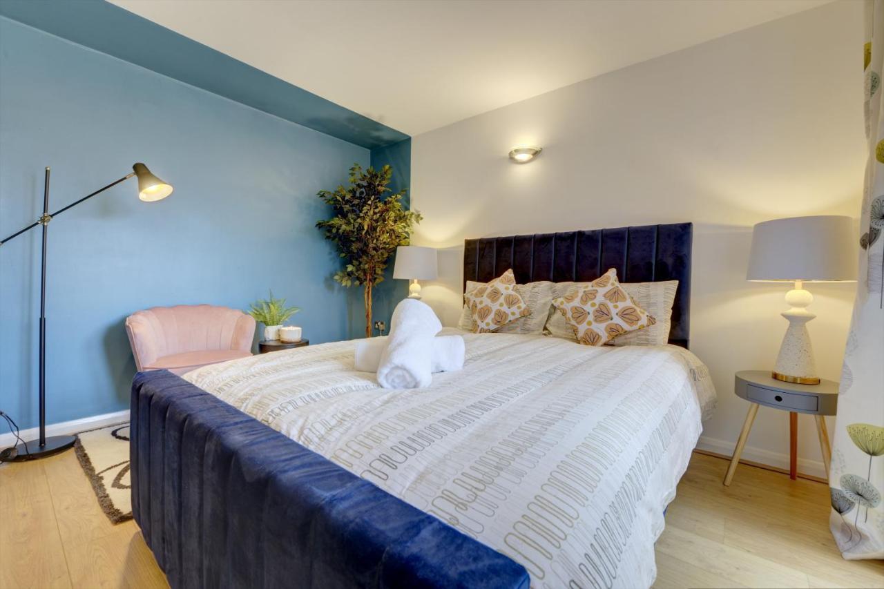 City Centre, 2 Bedroom, Secured Parking, 3 King Bed, Wifi Sleep 6 Guest Comfortable On Three King Size Beds, Jewellery Quarter , Birmingham City Centre , Allocated Secured Parking מראה חיצוני תמונה