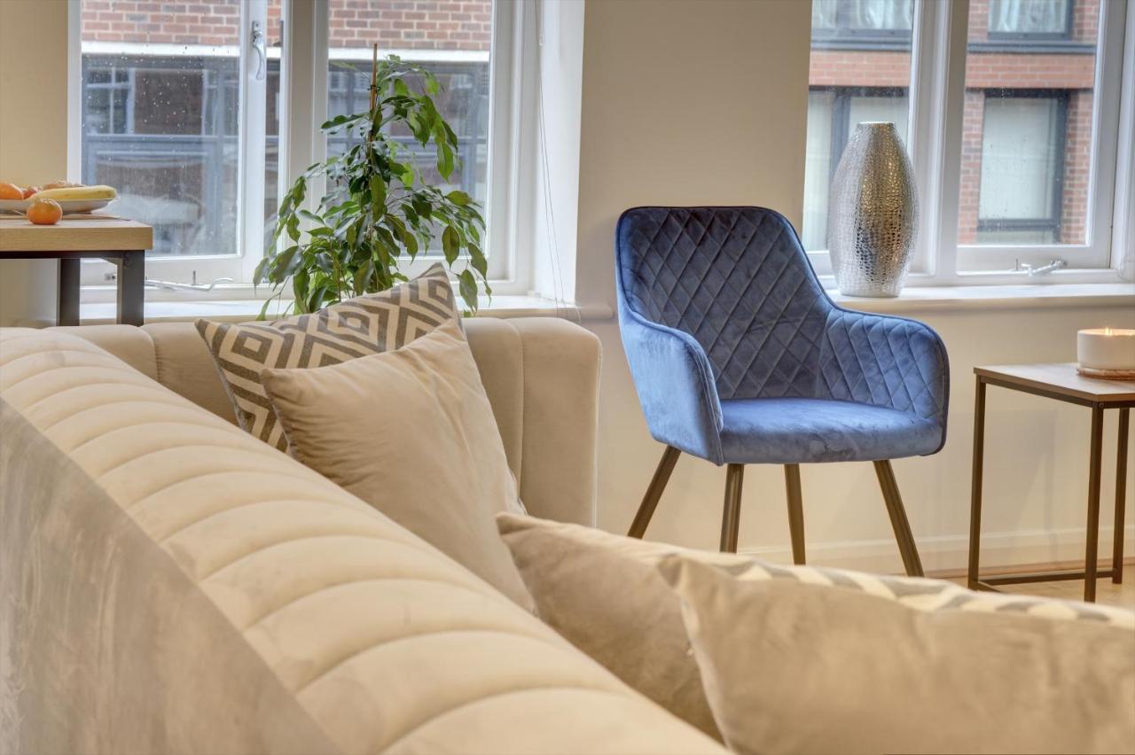 City Centre, 2 Bedroom, Secured Parking, 3 King Bed, Wifi Sleep 6 Guest Comfortable On Three King Size Beds, Jewellery Quarter , Birmingham City Centre , Allocated Secured Parking מראה חיצוני תמונה